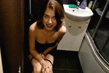Скачать Порно В Женском Туалете